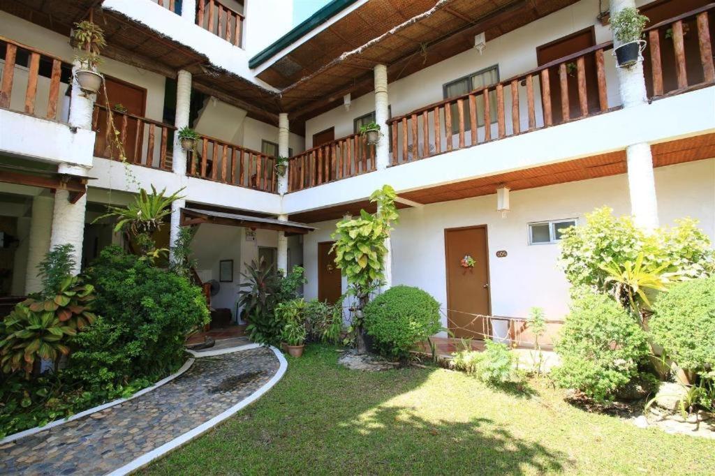 Fat Jimmy'S Hotel Boracay Balabag  Exterior photo
